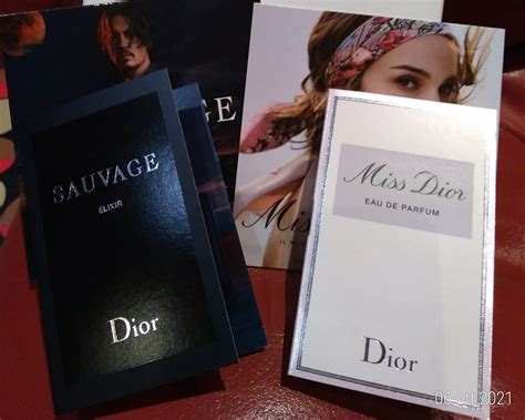 dior pochette omaggio|Eau de toilette Omaggio: Dior Pochette Make Up .